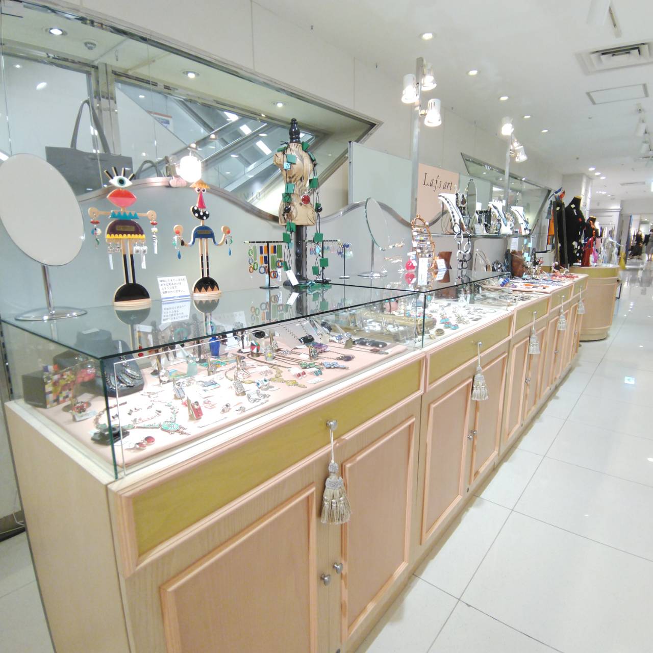小田急百貨店のセレクトショップ«ラフスアート»さん/Vimodaお取り扱い